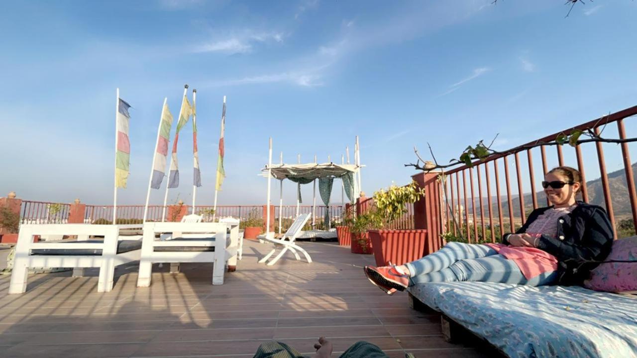 Bed and Breakfast The Secret Garden à Pushkar Extérieur photo