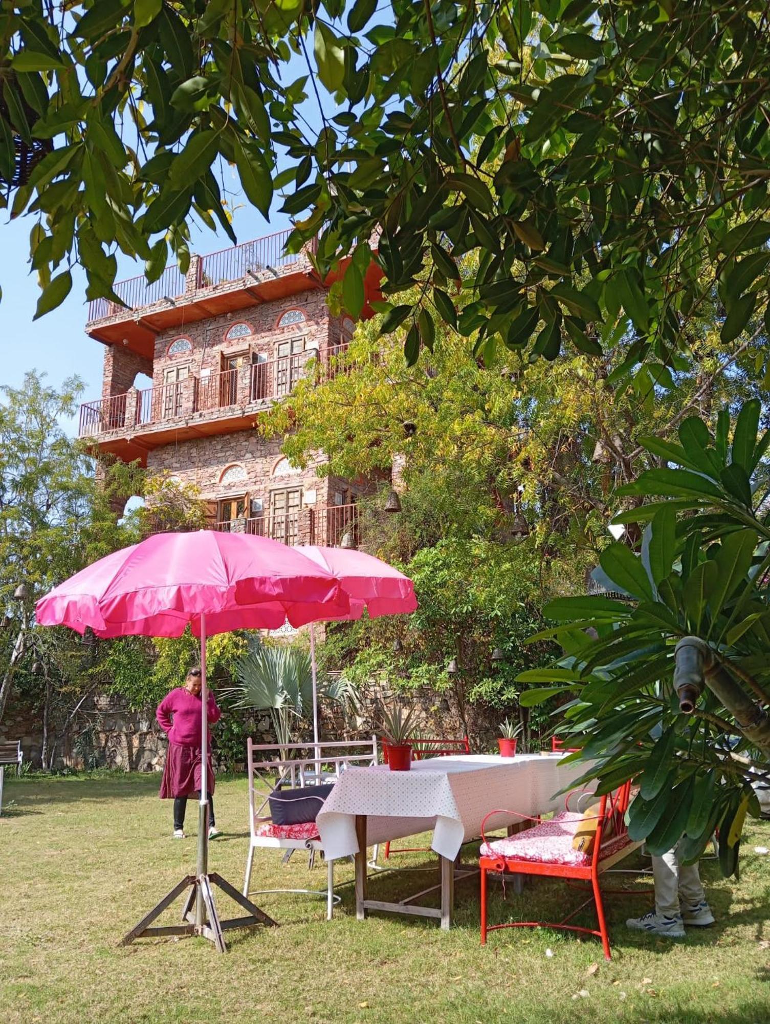 Bed and Breakfast The Secret Garden à Pushkar Extérieur photo